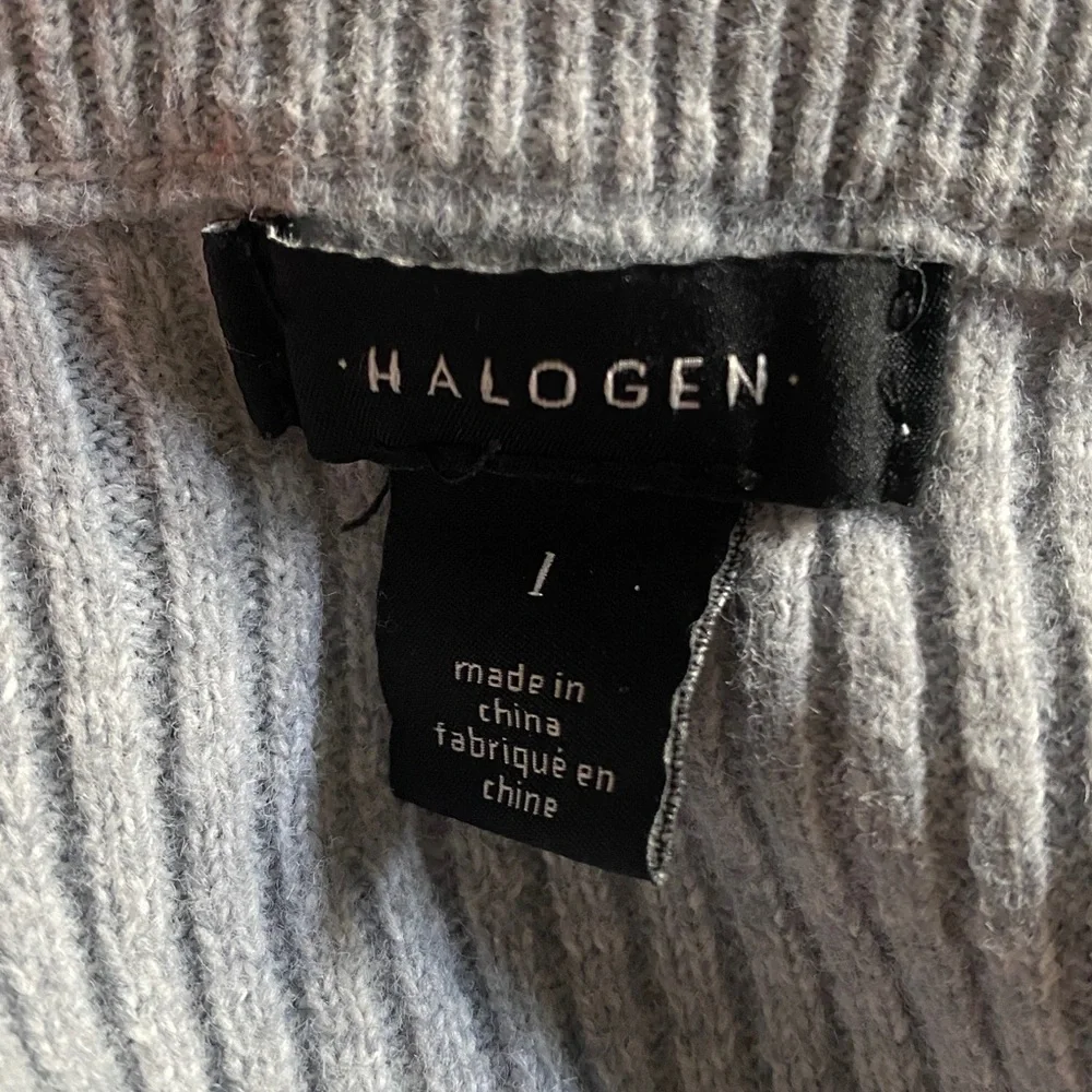 Halogen Light Gray Ribbed Short Sleeved Knit Crewneck Sweater Tag L Fits M/S